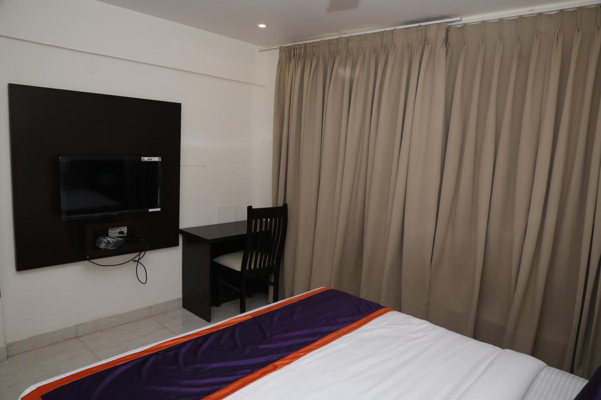 Balaji Gold Inn Hotel Hubli Exterior foto